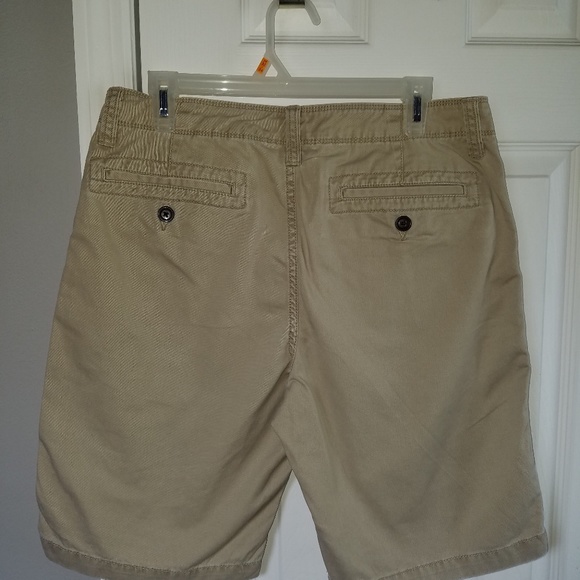 Arizona Jean Co. Khaki Men's Shorts - Picture 2 of 4